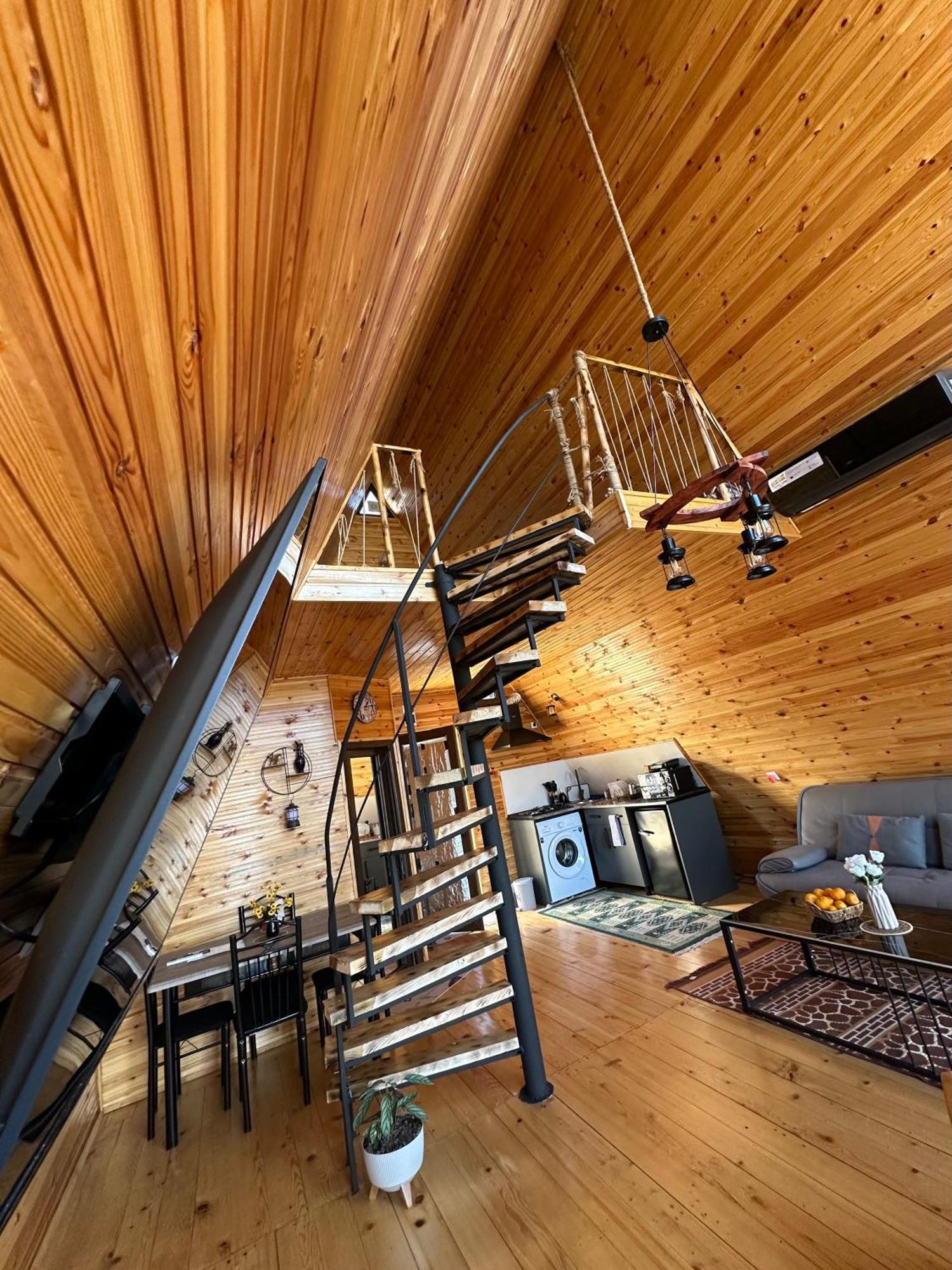 Wayside Livia Chalet Batoumi