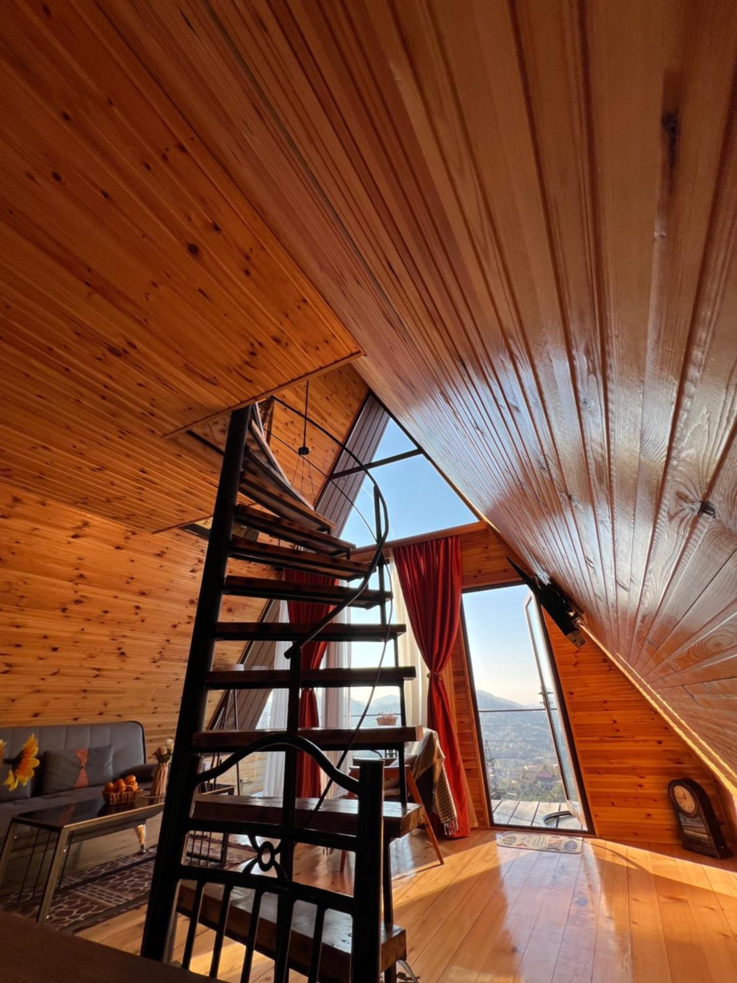 Chalet Wayside Livia *