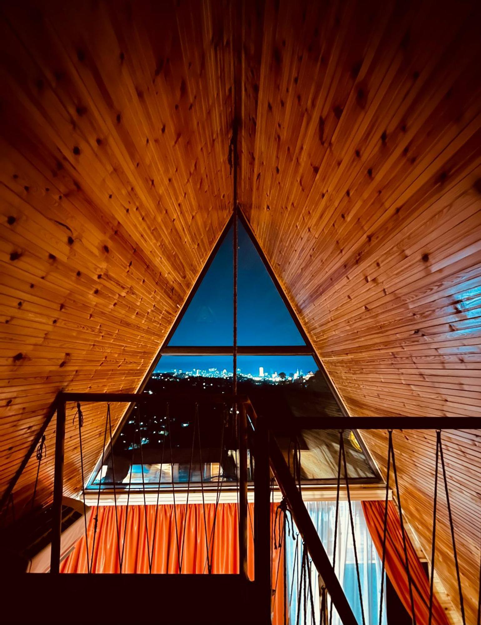 Wayside Livia Chalet Batoumi