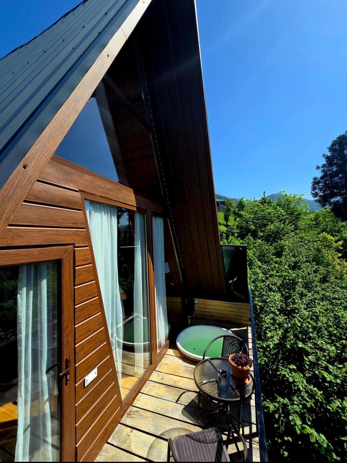 Wayside Livia Chalet