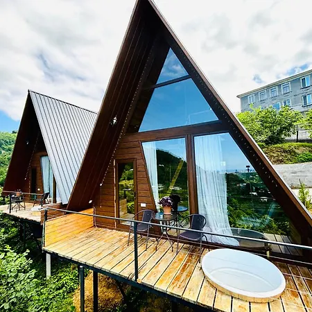 Wayside Cottage Livia Batumi Exterior photo