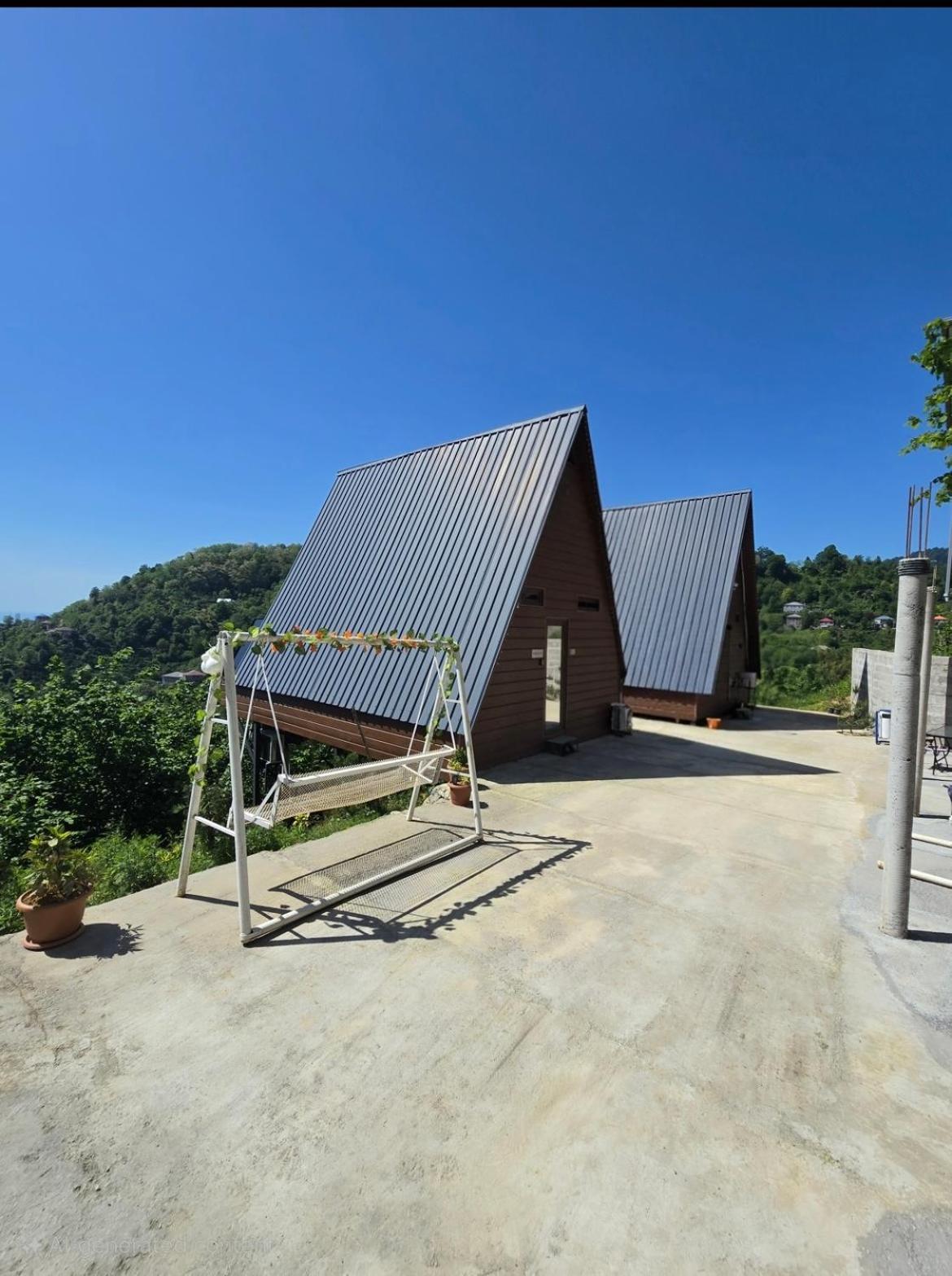 Wayside Livia Chalet Batumi